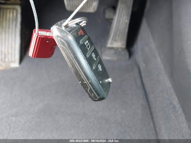 5XYPG4A39HG204778 KIA Sorento 2.4l Lx