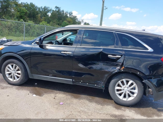 5XYPG4A39HG204778 KIA Sorento 2.4l Lx