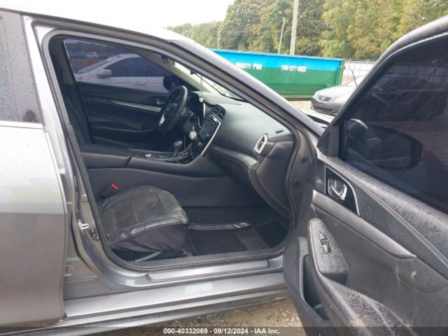 1N4AA6AP7JC392027 Nissan Maxima 3.5 Sv