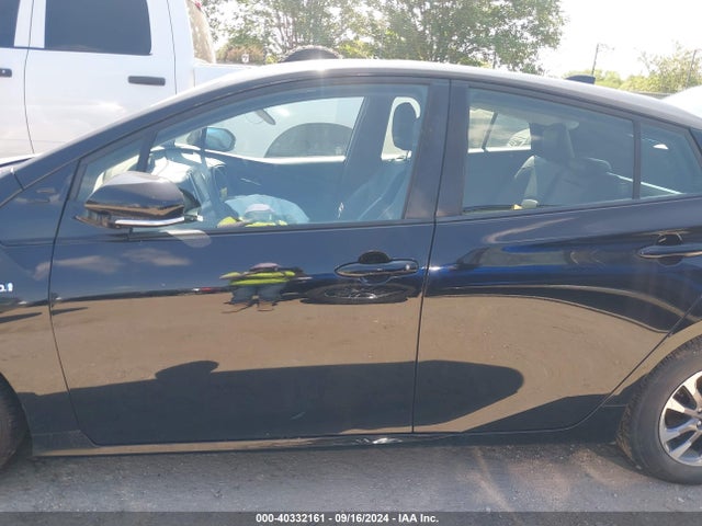Toyota Prius Limited 2019 JTDKARFUXK3075116 Image 14