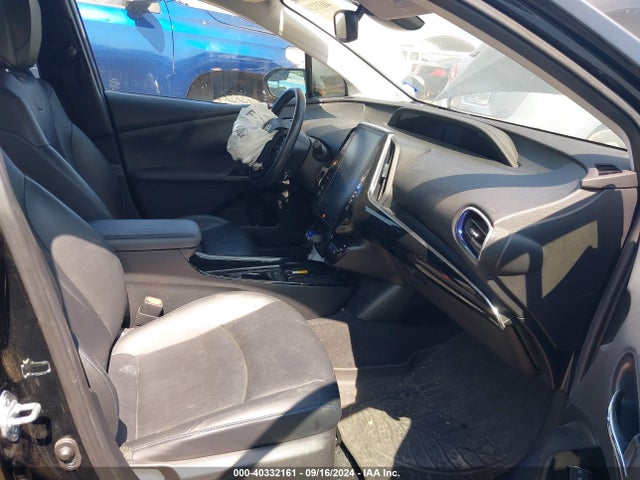 JTDKARFUXK3075116 Toyota Prius Limited