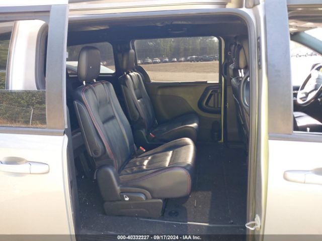 2C4RDGEGXJR242263 Dodge Grand Caravan Gt