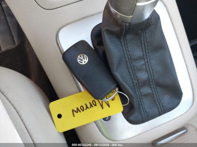 WVGAV7AX7GW523786 Volkswagen TIGUAN SE