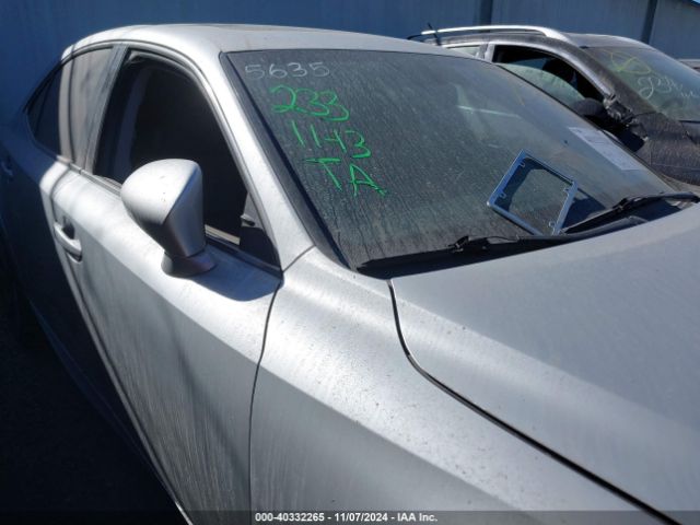 JTHBA1D21G5033639 Lexus IS 200T