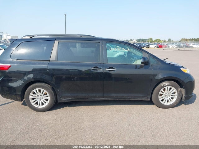Toyota Sienna Xle 8 Passenger 2015 5TDYK3DC6FS645809 Image 13