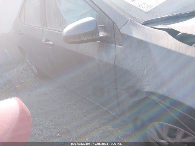 Toyota COROLLA LE 2018 5YFBURHE0JP788237 Image 14