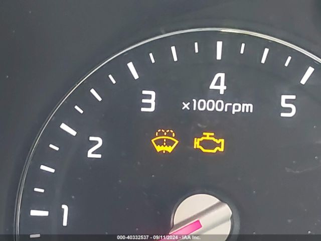 5XYPGDA52JG429227 KIA Sorento 3.3l Lx