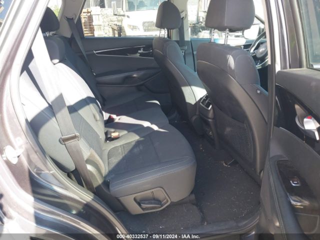 5XYPGDA52JG429227 KIA Sorento 3.3l Lx