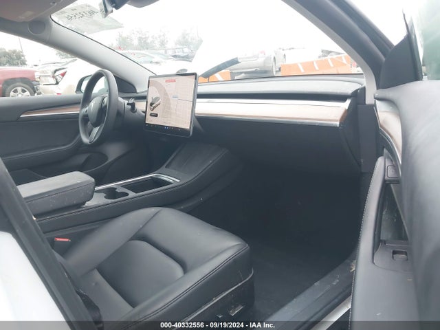 2023 TESLA MODEL 3 5YJ3E1EA0PF418172 Photo 4