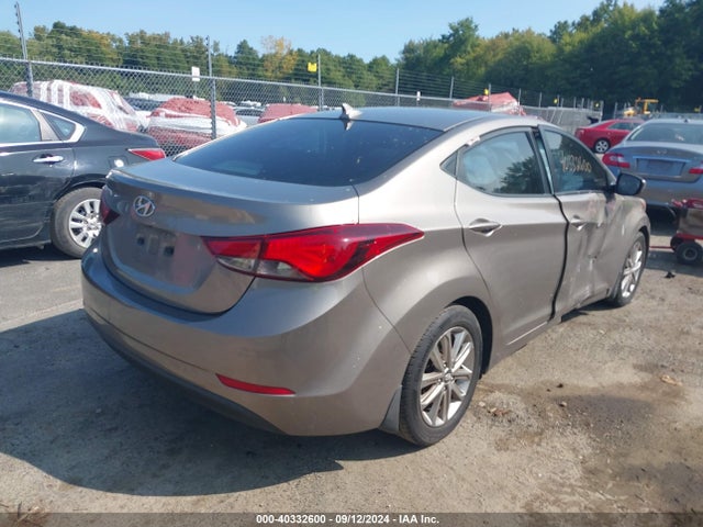 Hyundai ELANTRA SE 2015 5NPDH4AE3FH641585 Image 4