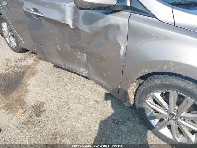 Hyundai ELANTRA SE 2015 5NPDH4AE3FH641585 Image 6