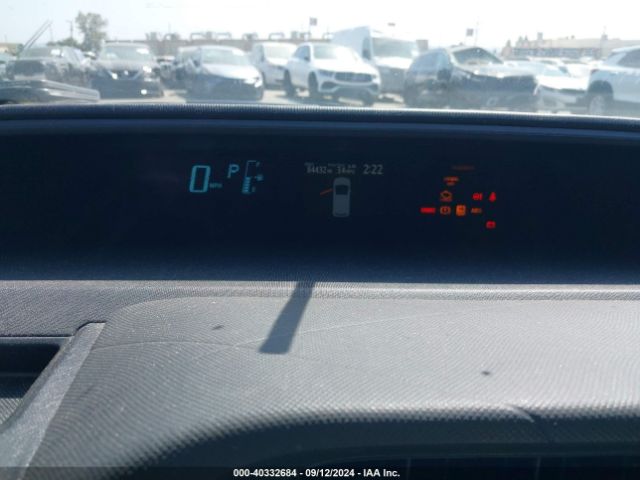 JTDKDTB3XE1564262 Toyota Prius C One