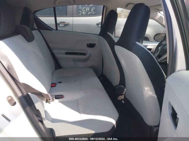 JTDKDTB3XE1564262 Toyota Prius C One