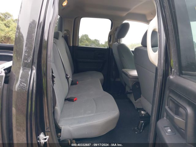 1C6RR7FTXHS727399 RAM 1500 Express Quad Cab 4x4 6'4 Box