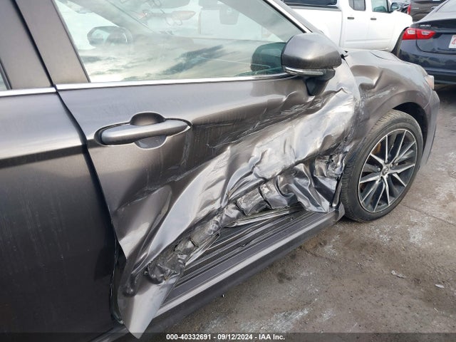Toyota CAMRY SE 2022 4T1G11AK4NU694205 Image 6