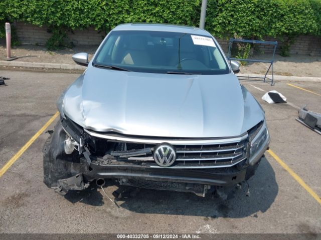 1VWBA7A37JC028883 Volkswagen Passat 2.0t Se