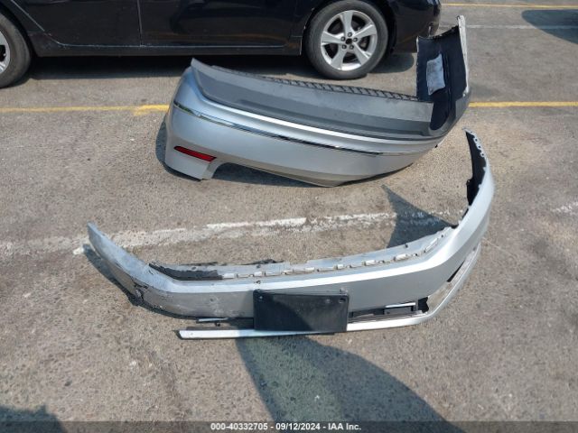 1VWBA7A37JC028883 Volkswagen Passat 2.0t Se