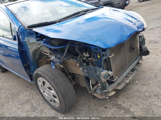 JTDKDTB33G1132633 Toyota Prius C Two