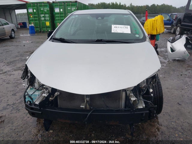 Toyota COROLLA L 2018 5YFBURHEXJP770425 Image 13