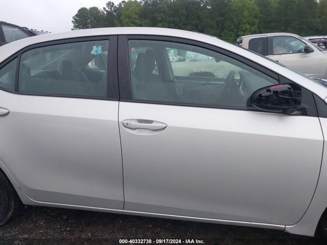 Toyota COROLLA L 2018 5YFBURHEXJP770425 Image 14