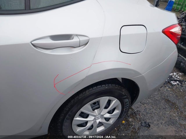 Toyota COROLLA L 2018 5YFBURHEXJP770425 Image 22