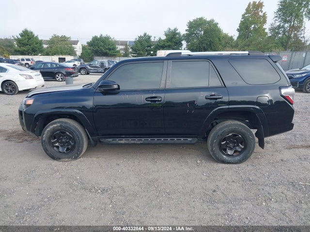 Toyota 4RUNNER SR5 2020 JTEBU5JR2L5745570 Image 14