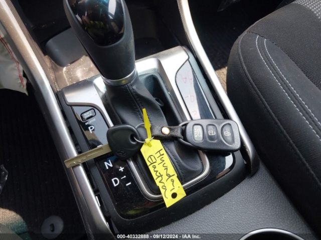 KMHD35LH0GU327505 Hyundai ELANTRA GT