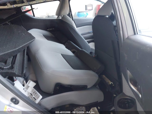 Toyota C-HR XLE 2019 NMTKHMBX1KR087120 Image 8