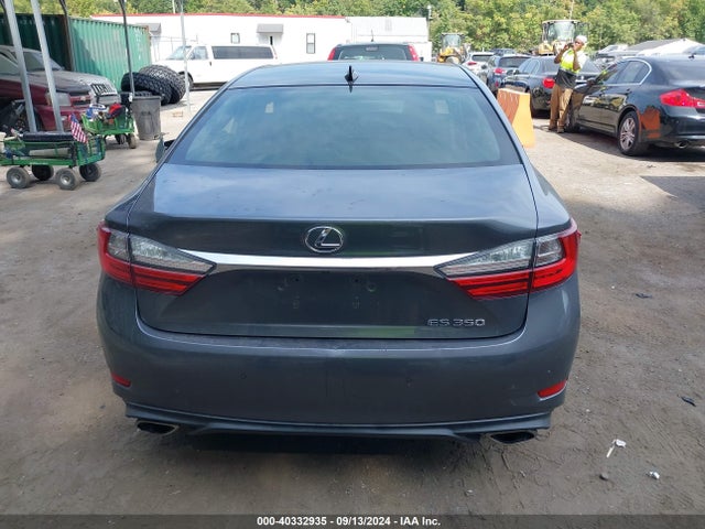 Lexus ES 350 2016 JTHBK1GG6G2218341 Image 16