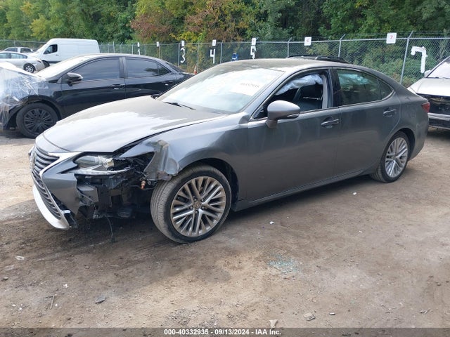 Lexus ES 350 2016 JTHBK1GG6G2218341 Image 2