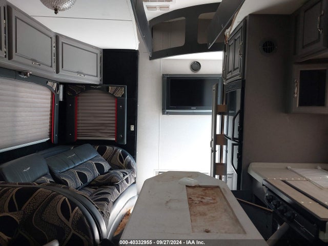 Продажа на аукционе авто 2007 Weekend Warrior Toy Hauler, vin: 5HRSS403X7C019511, номер лота: 40332955