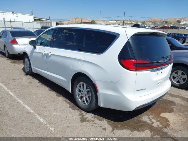 Chrysler Pacifica Touring L 2023 2C4RC1BGXPR559845 Image 3