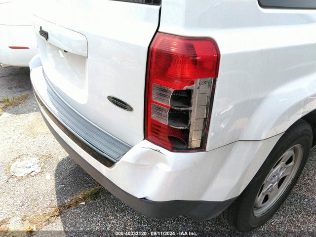 Jeep Patriot Altitude 2014 1C4NJPBA9ED674553 Image 6
