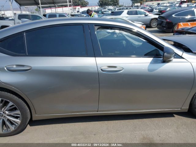58ADA1C11MU001461 Lexus ES 300H