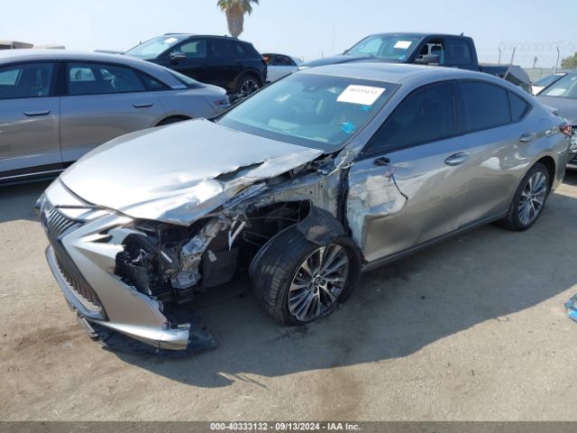 58ADA1C11MU001461 Lexus ES 300H