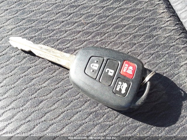 Toyota COROLLA LE 2018 2T1BURHE3JC029226 Image 11