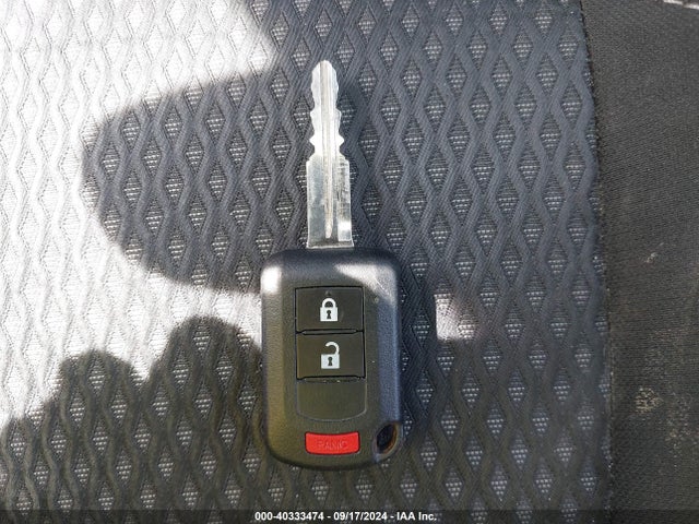 JA4AD2A39KZ055519 Mitsubishi Outlander Es
