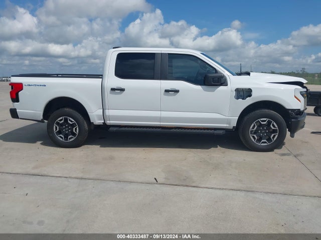 Ford F-150 Lightning Pro 2022 1FTVW1EL8NWG00282 Image 13