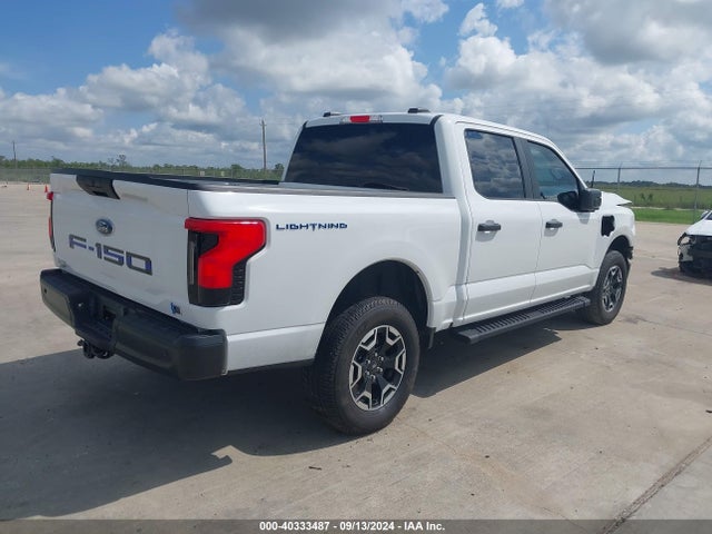 Ford F-150 Lightning Pro 2022 1FTVW1EL8NWG00282 Image 4