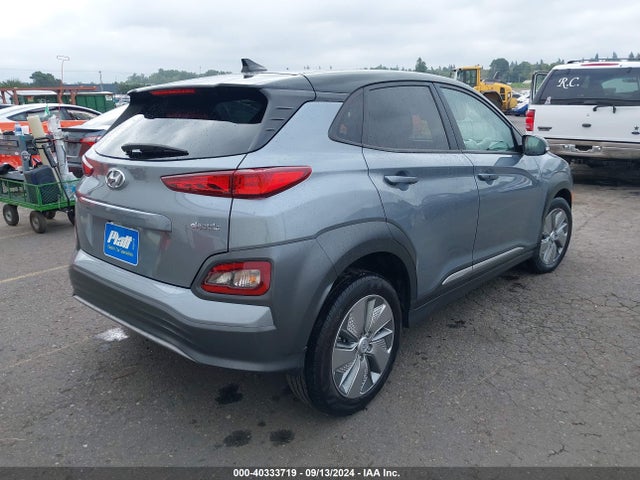 KM8K23AG7MU110666 Hyundai Kona Electric Sel