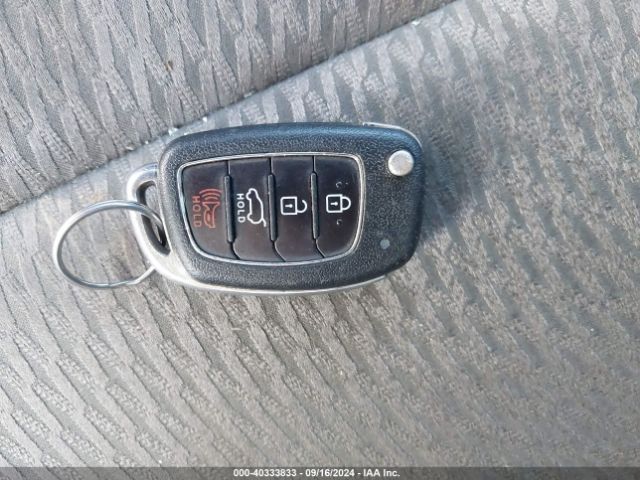 KM8SMDHF0HU224656 Hyundai Santa Fe Se