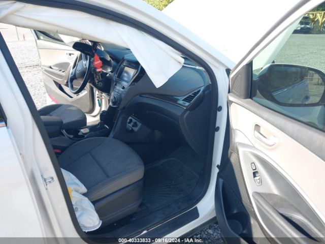 KM8SMDHF0HU224656 Hyundai Santa Fe Se