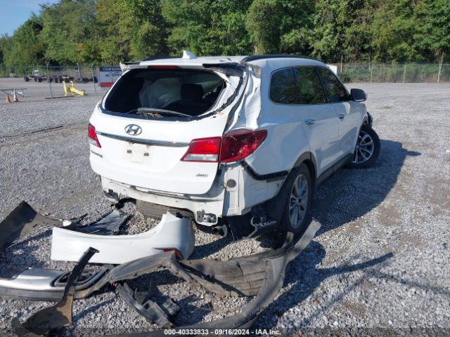 KM8SMDHF0HU224656 Hyundai Santa Fe Se