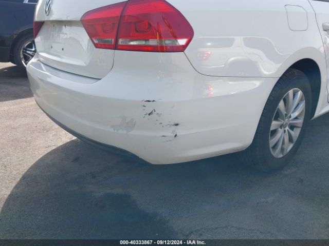 1VWAT7A34FC061515 Volkswagen Passat 1.8t Wolfsburg Edition