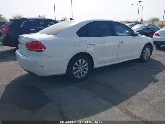 1VWAT7A34FC061515 Volkswagen Passat 1.8t Wolfsburg Edition