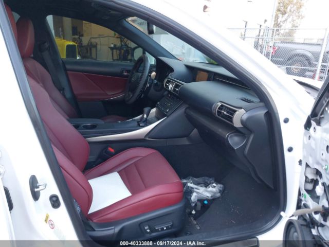 JTHBA1D25G5012017 Lexus IS 200T
