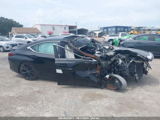 58ABA1C1XRU039852 Lexus Es 300h F Sport Handling