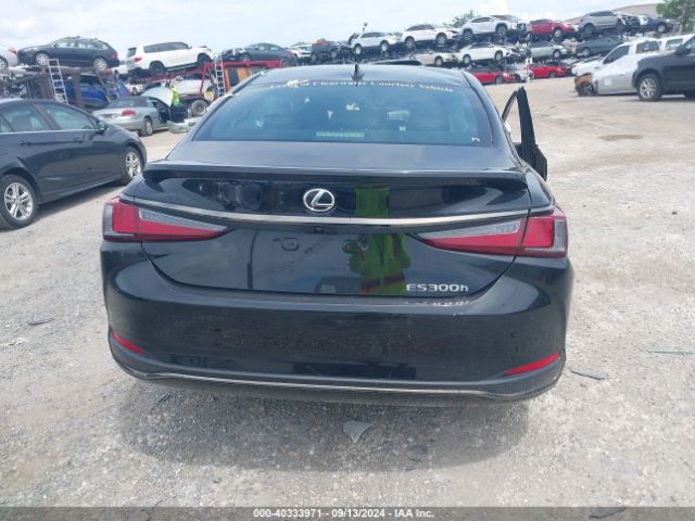 58ABA1C1XRU039852 Lexus Es 300h F Sport Handling