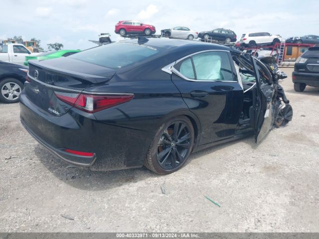 58ABA1C1XRU039852 Lexus Es 300h F Sport Handling