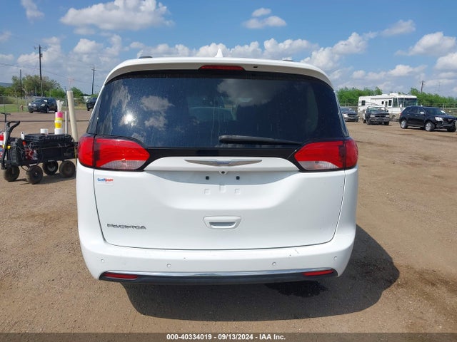 Chrysler Pacifica Touring L 2018 2C4RC1BG1JR120511 Image 16